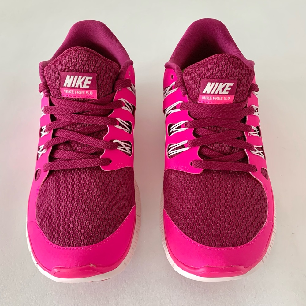 NWOT Vintage 2013 Nike Free 5.0 in women’s size 8.5.